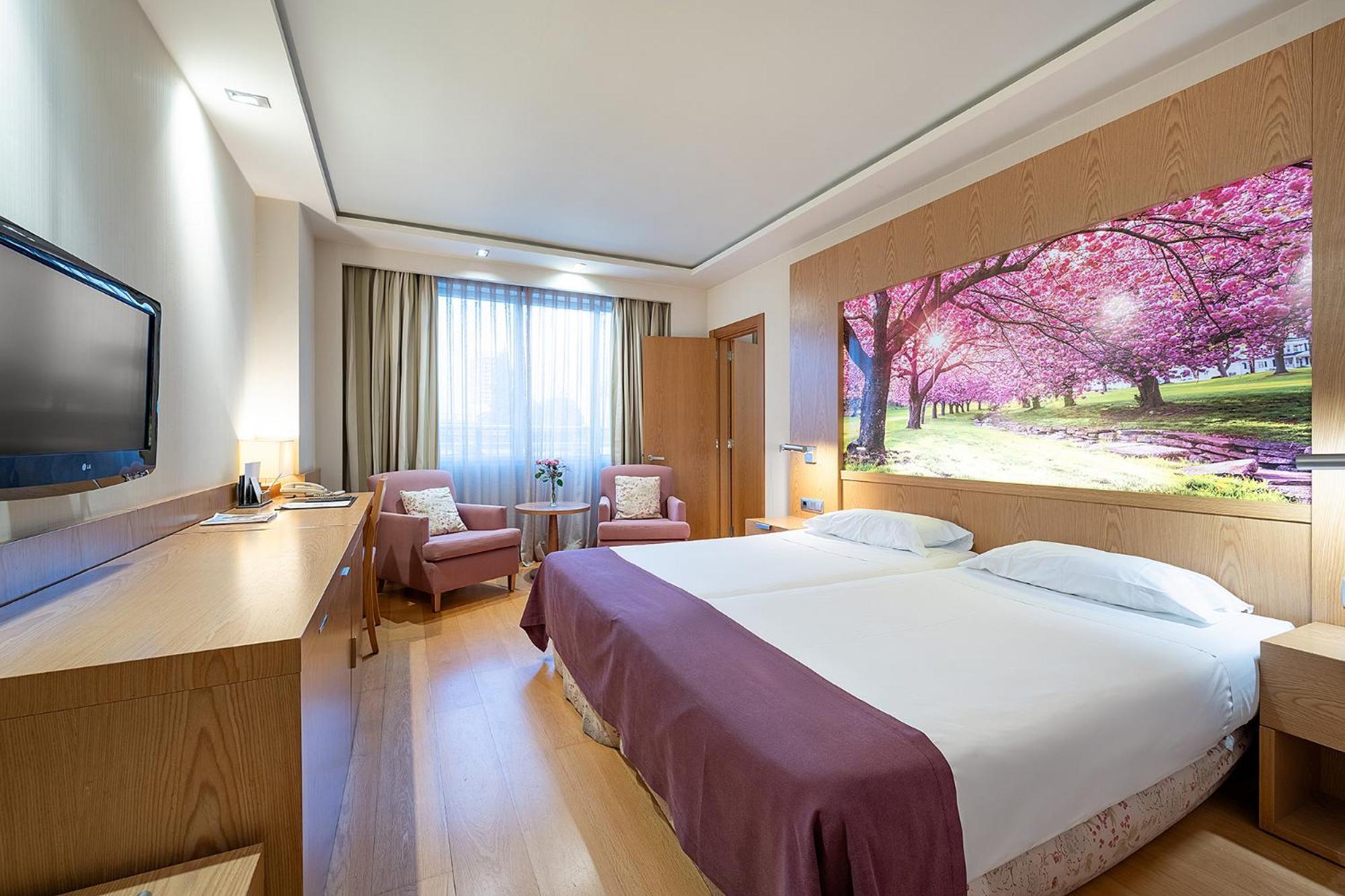 Nelva Hotel 4*